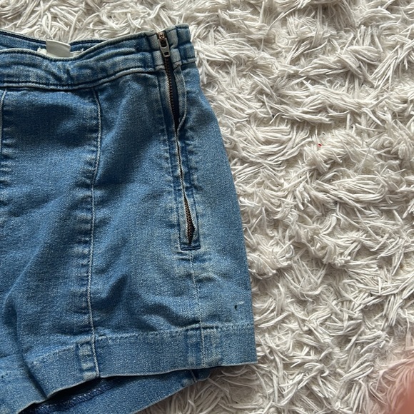 High waist denim shorts - Picture 2 of 4